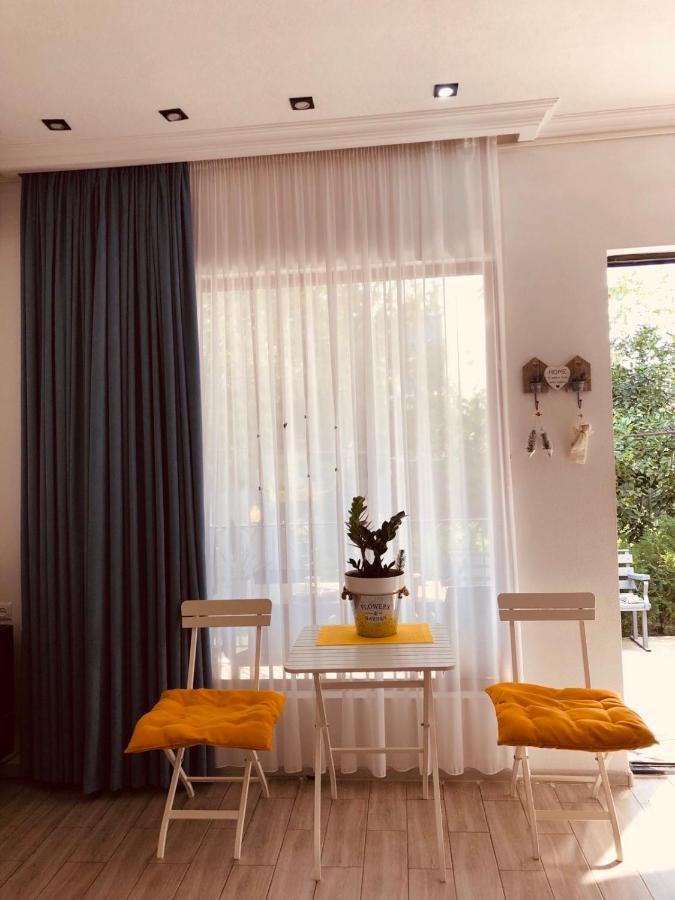 Sweet Apartment In Koetaisi Buitenkant foto