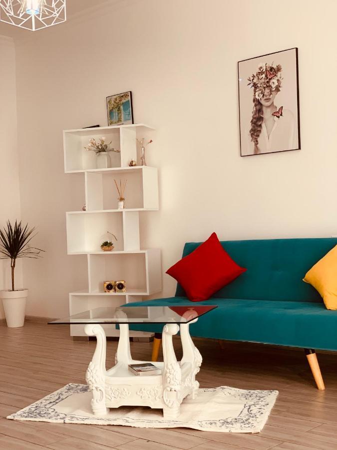 Sweet Apartment In Koetaisi Buitenkant foto
