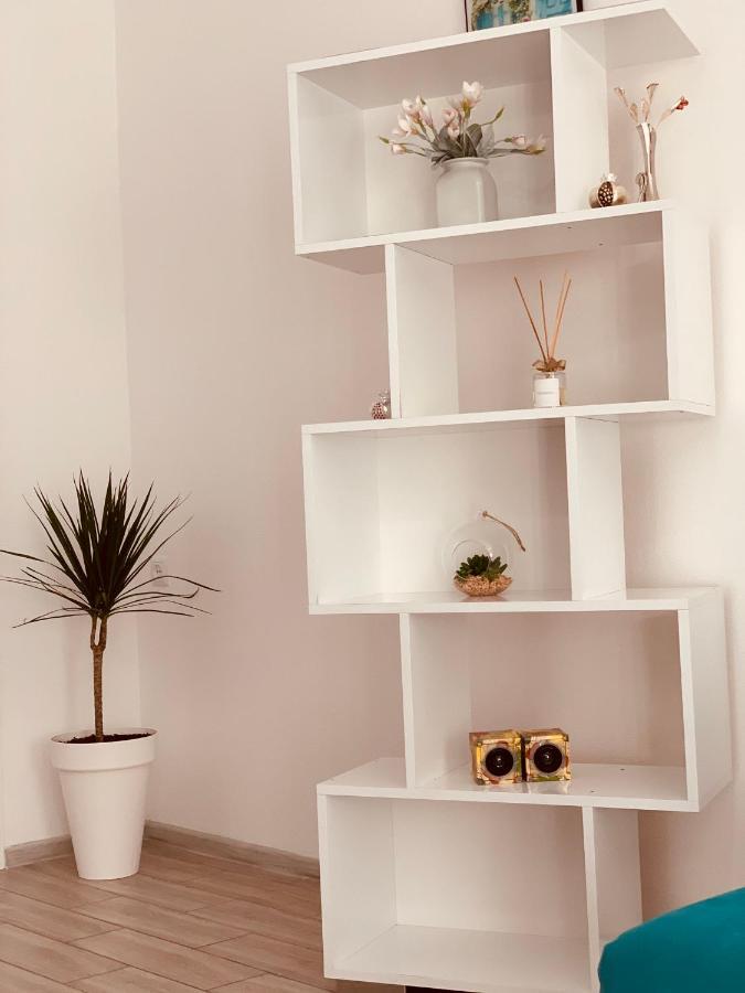 Sweet Apartment In Koetaisi Buitenkant foto