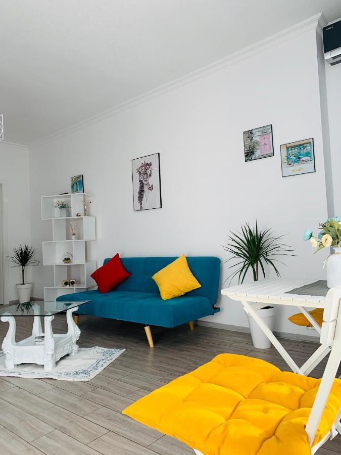 Sweet Apartment In Koetaisi Buitenkant foto